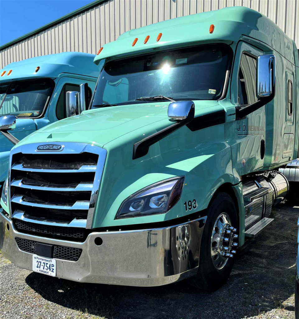 trucking service, trucking company, family-owned trucking business, family-owned company, VA trucking company, VA trucking agency, truck driver jobs, truck maintenance, truck detailing, JD Newman Inc, Newman Family